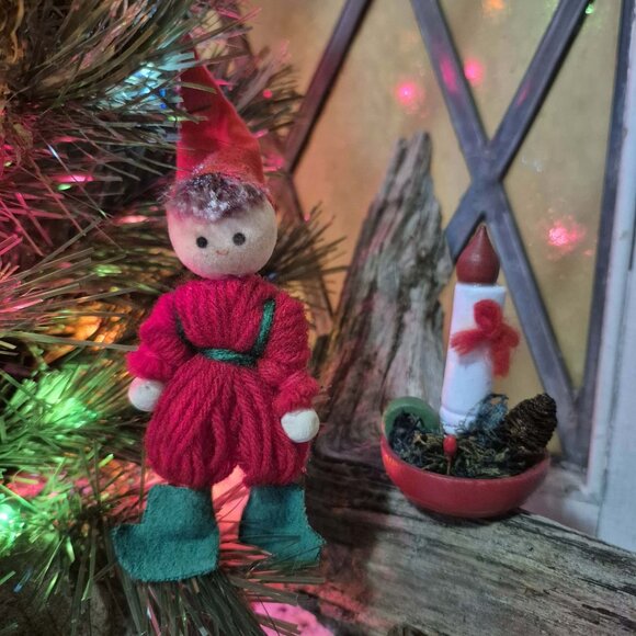 🎄 Vintage Hand Made Christmas Ornaments - Wool Elf & Wooden Candle Holder - Picture 2 of 11